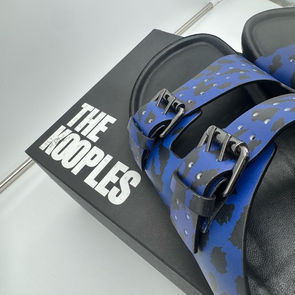 Sandals_&_Flip_Flops
